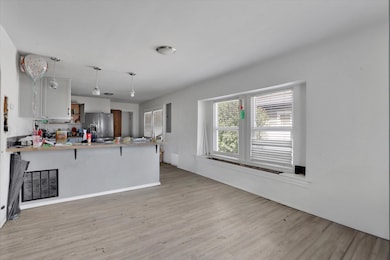 913 E Longfellow Ave, Spokane, WA 99207 - photo 7