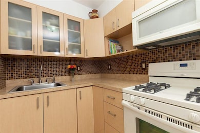 100 Bergen Blvd unit 10, Fairview, NJ 07022 - photo 3