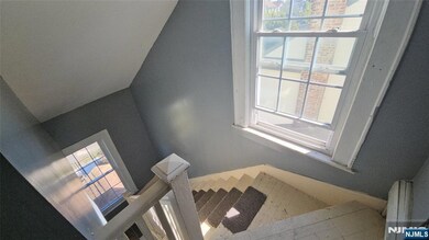 264-266 Pomona Ave unit 3, Newark, NJ 07112 - photo 3