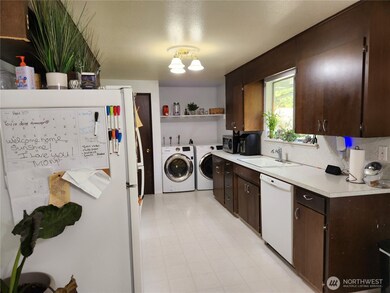 5029 80th Avenue Ct E unit 6, Fife, WA 98424 - photo 6