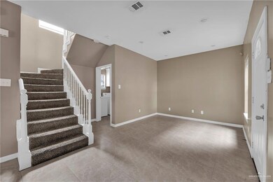 2102 Kimberly Ln, Edinburg, TX 78541 - photo 6