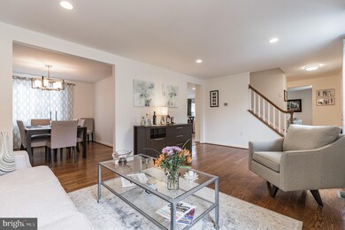 6816 Rock Creek Ct, Alexandria, VA 22306 - photo 5