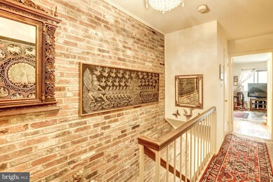 3863 Steppes Ct unit B, Falls Church, VA 22041 - photo 2