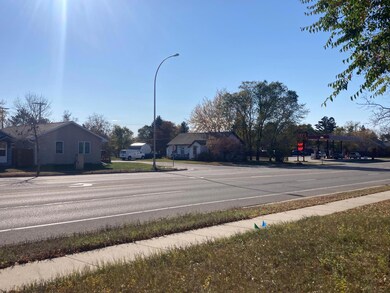 407 1st St W, Park Rapids, MN 56470 - photo 4