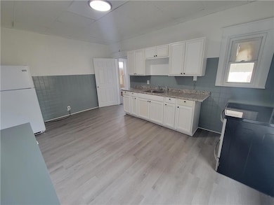 398 W Cedar St unit 1, Allentown, PA 18102 - photo 4