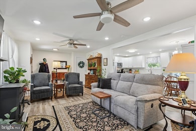 607 Jays Ln, Pottstown, PA 19464 - photo 4