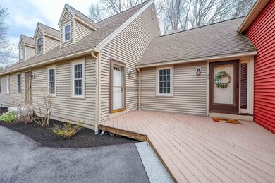 39 Balmoral Dr, Stratham, NH 03885 - photo 2
