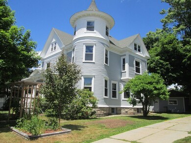 755 Pleasant St unit 3, Worcester, MA 01602 - photo 3