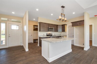 4724 N Emerald Ct, Maize, KS 67101 - photo 6