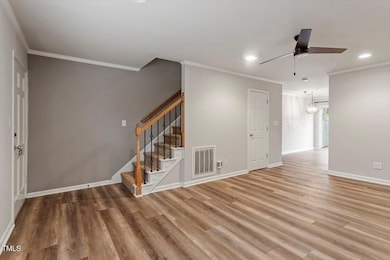 07-3720 Jamestown Cir [2205921]_07