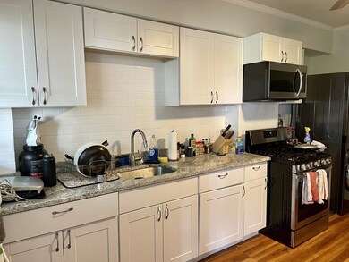592 E 3rd St unit 1, Boston, MA 02127 - photo 4