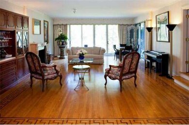 77 Lyman Rd, Chestnut Hill, MA 02467 - photo 6