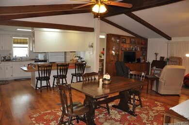 930 Citrus Dr, Alamo, TX 78516 - photo 3