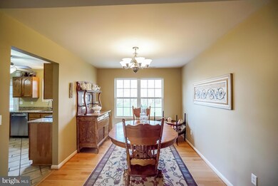 1538 Ridgely Dr, Edgewater, MD 21037 - photo 7