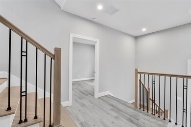 1122 W 16th St unit B, Houston, TX 77008 - photo 3