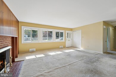 1502 Wake Forest Dr, Alexandria, VA 22307 - photo 5