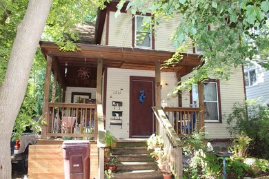 Photo 3
