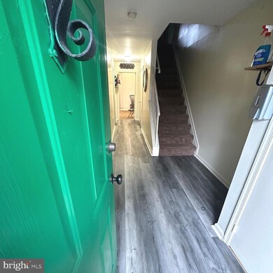 14305 Oxford Dr, Laurel, MD 20707 - photo 2