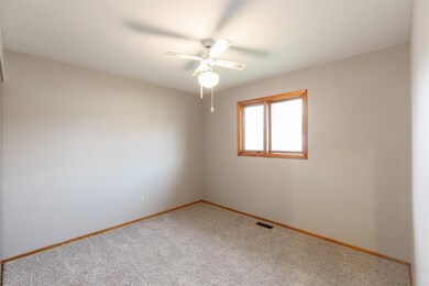 9335 Saric Dr, Highland, IN 46322 - photo 7