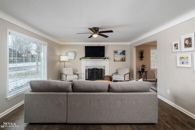 846 Lakepointe St, Grosse Pointe Park, MI 48230 - photo 4