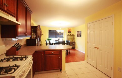 8 Saint Paul Ct, Tinton Falls, NJ 07712 - photo 7