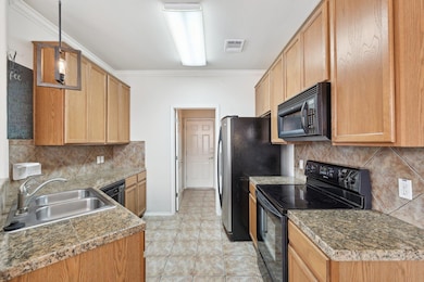 2632 Century Park Blvd unit 38, Austin, TX 78727 - photo 4
