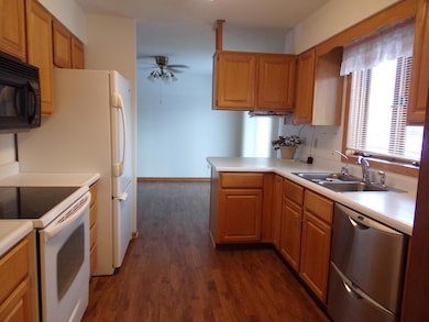 1513 Pebble Beach Rd, Mitchell, SD 57301 - photo 4