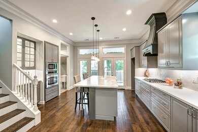 This kitchen is a chef's dream! The Farm house sin