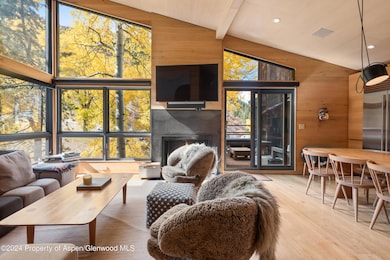 06-MountainQueen9_HiRes23101813