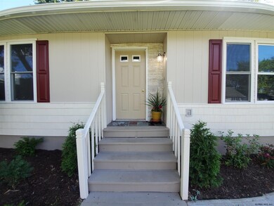 41 New York Ave, Rensselaer, NY 12144 - photo 4