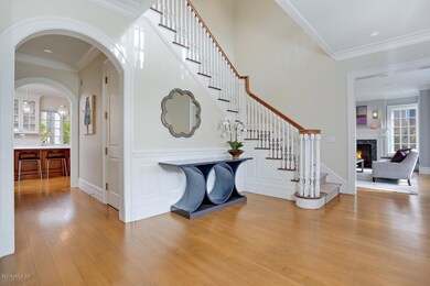 17 Welwyn Rd, Riverside, CT 06878 - photo 2