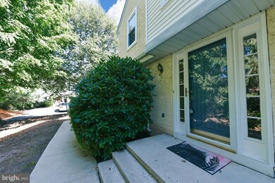 806 Coventry Pointe Ln, Pottstown, PA 19465 - photo 4