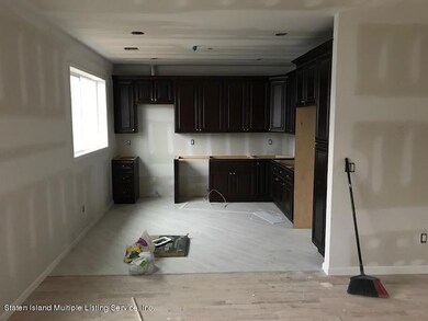 3924 Victory Blvd, Staten Island, NY 10314 - photo 6