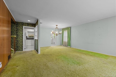 144 Orchard St, Plainview, NY 11803 - photo 2