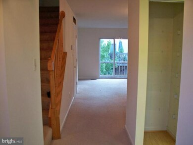 704 Saint Peters Ct, Edgewood, MD 21040 - photo 2