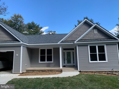 621 Mt Pleasant Dr, Locust Grove, VA 22508 - photo 2