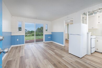 1525 NW Oceanview Dr #3, Newport