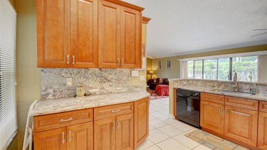 9159 Bedford Dr, Boca Raton, FL 33434 - photo 6