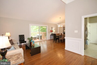 4602 Lawn Ct, Fairfax, VA 22032 - photo 4