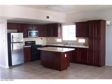 721 Teichelkamp Dr, El Paso, TX 79928 - photo 5