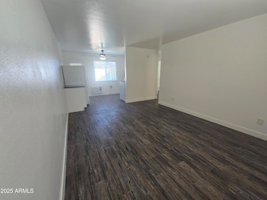 2513 N 48th Place, Phoenix, AZ 85008 - photo 3