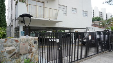7925 Carlyle Ave unit 301, Miami Beach, FL 33141 - photo 3