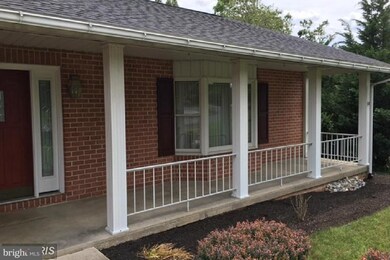 60 Monroe Dr, Chambersburg, PA 17201 - photo 5