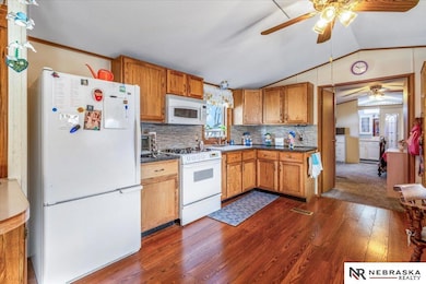 3700 Cornhusker Hwy unit Lot 102G, Lincoln, NE 68504 - photo 7