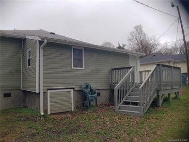 103 Poplar St, Clover, SC 29710 - photo 4