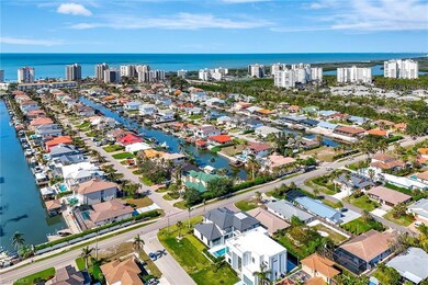 10720 Vanderbilt Dr, Naples, FL 34108 - photo 7