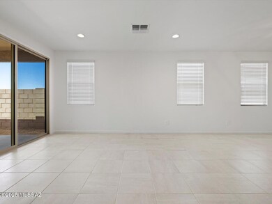 8284 S Cabari Mine Way, Tucson, AZ 85747 - photo 5