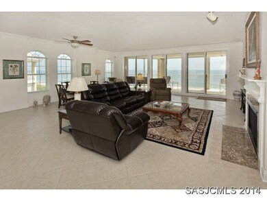 GREAT ROOM W/EXTRA WINDOWS