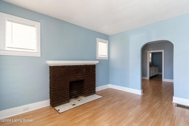 4227 Fordson Way-0007