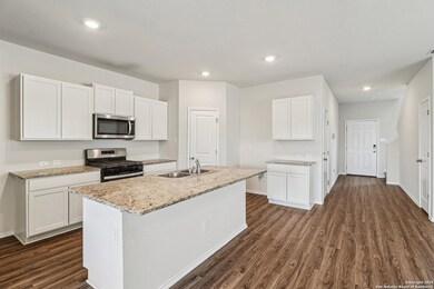 4006 Bay Leaf Loop, von Ormy, TX 78073 - photo 6